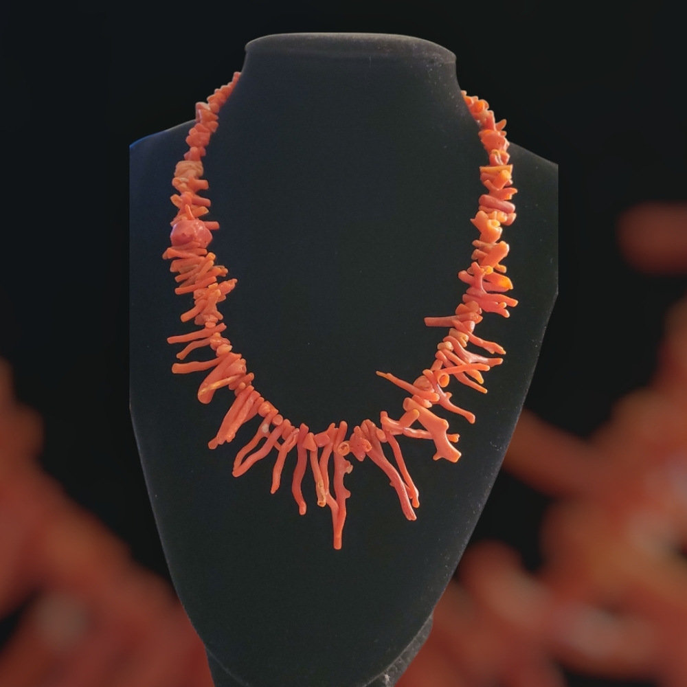 Vtg. Natural Coral Necklace